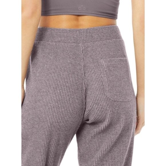 Alo Yoga Muse Sweatpant - Picture 2 of 10